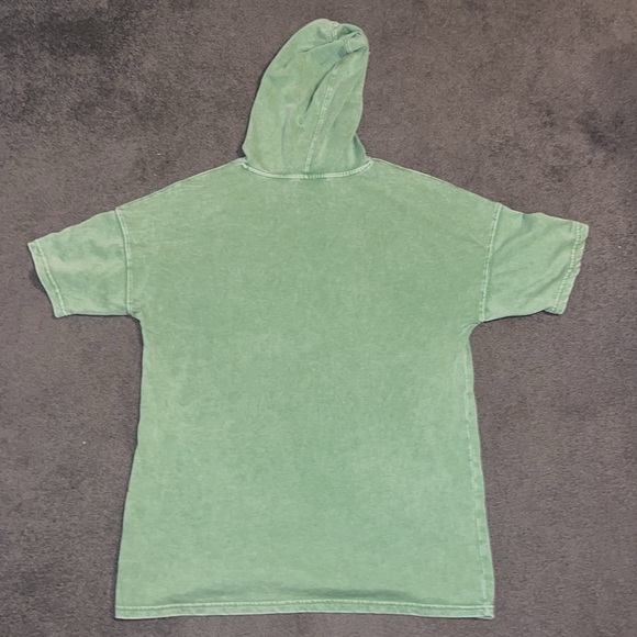 Disney Parks x Junk Food Lion King Short Sleeved Hoodie Shirt M - Picture 5 of 7